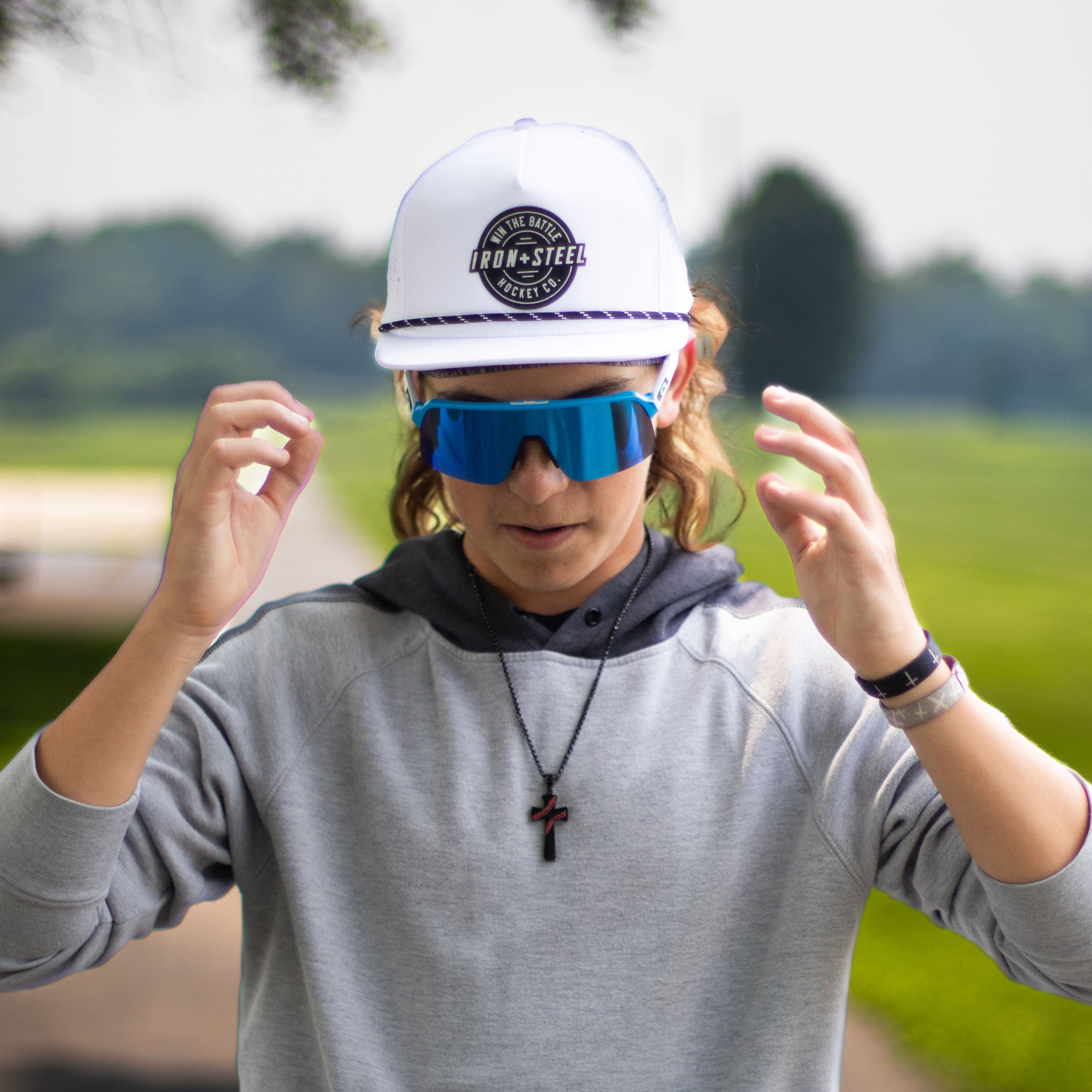 hat-white-menu-0825.jpg